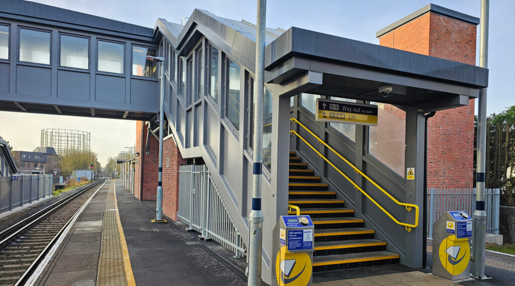 Motspur Park Footbridge
